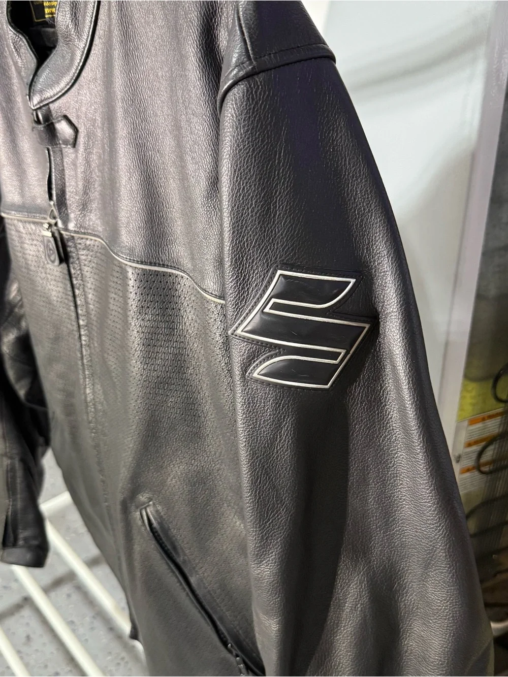 vintage agv sport suzuki logo black leather motorcycle jacket 52 mens US size L